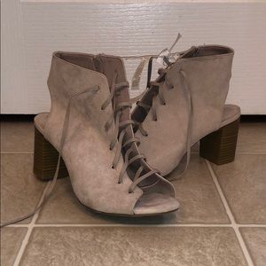 Lace up Peep toe/heel booties